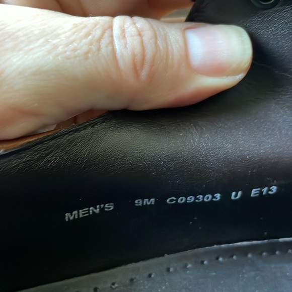 Cole Haan, men’s 9, Modern Essentials Wingtip Oxford in British Tan, dress shoe - Picture 15 of 15